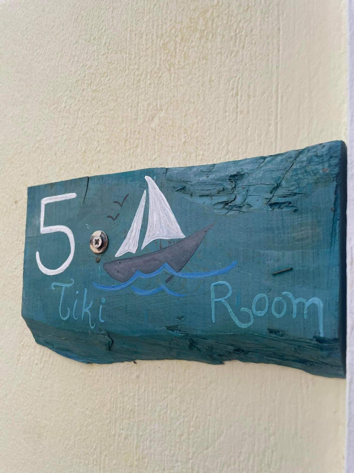 Tiki Rooms Marathókampos エクステリア 写真